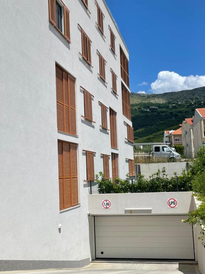 Studio Apartment Maris Podstrana Esterno foto